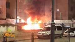 بالفيديو: فجر اليوم - احتراق 3 مركبات في حي شنير باللد 